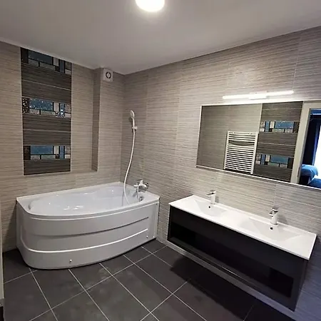 Javu Hotel 4*