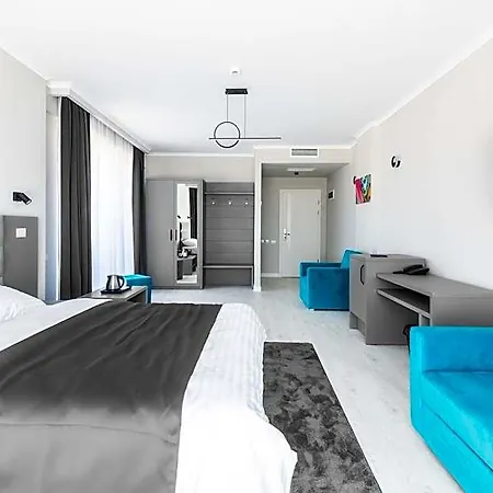 Javu Hotel 4*